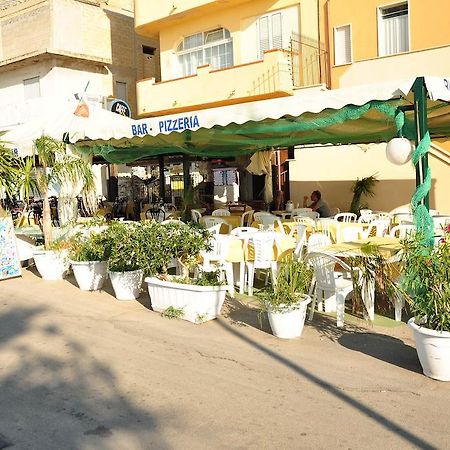 Le Bistro Trappeto טראפטו מראה חיצוני תמונה